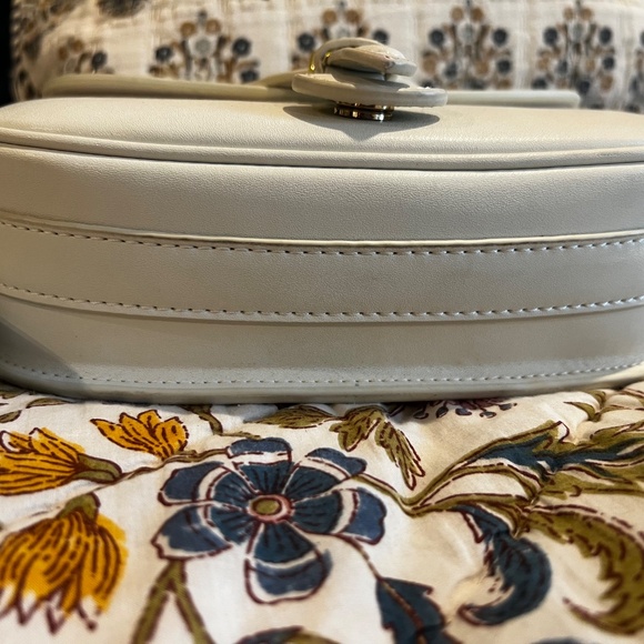 Inspired White Purse Crossbody - Picture 7 of 7